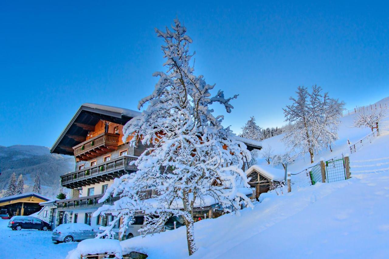Schrahlehen Bed & Breakfast Wagrain Exterior foto